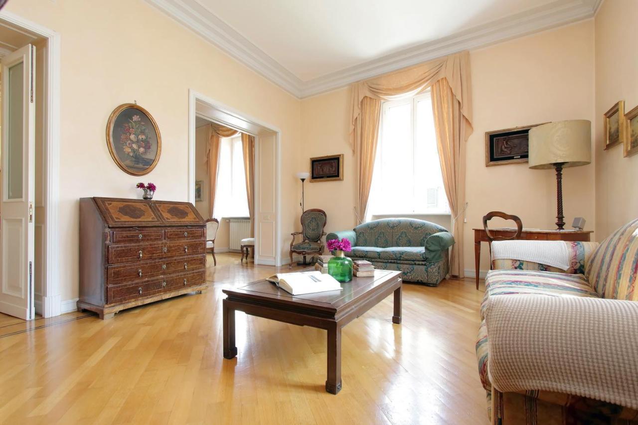 Vatican House Via Terenzio Рим Екстер'єр фото