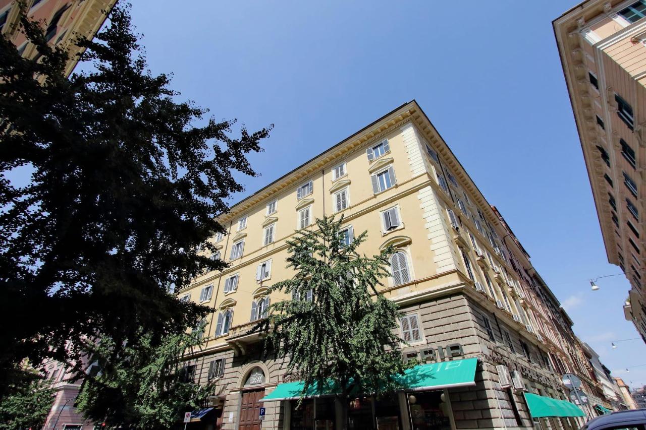 Vatican House Via Terenzio Рим Екстер'єр фото